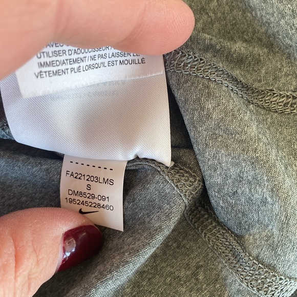 Nike Pro Dri Fit Tee - Picture 5 of 6